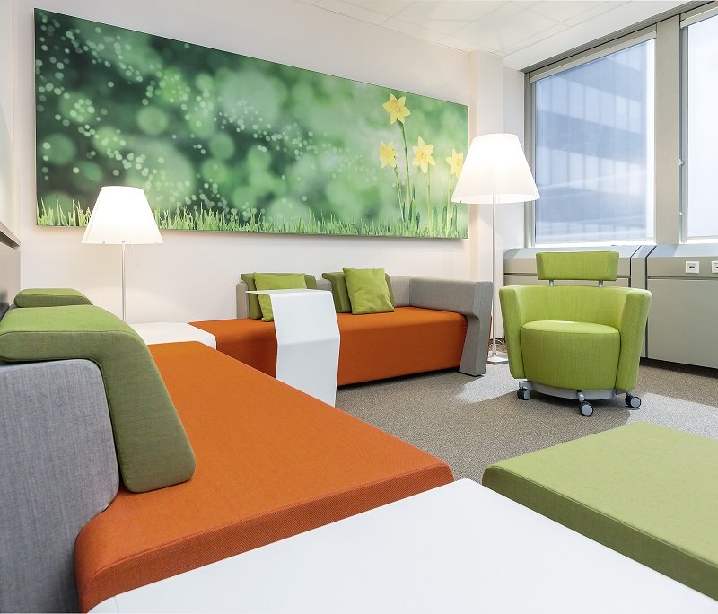 XU HƯỚNG NỘI THẤT PHÒNG TRAINING VỚI GHẾ SOFA TƯƠNG TÁC